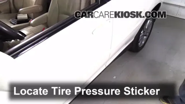 2006 Lexus RX400h 3.3L V6 Neumáticos y ruedas Controlar presión de neumáticos